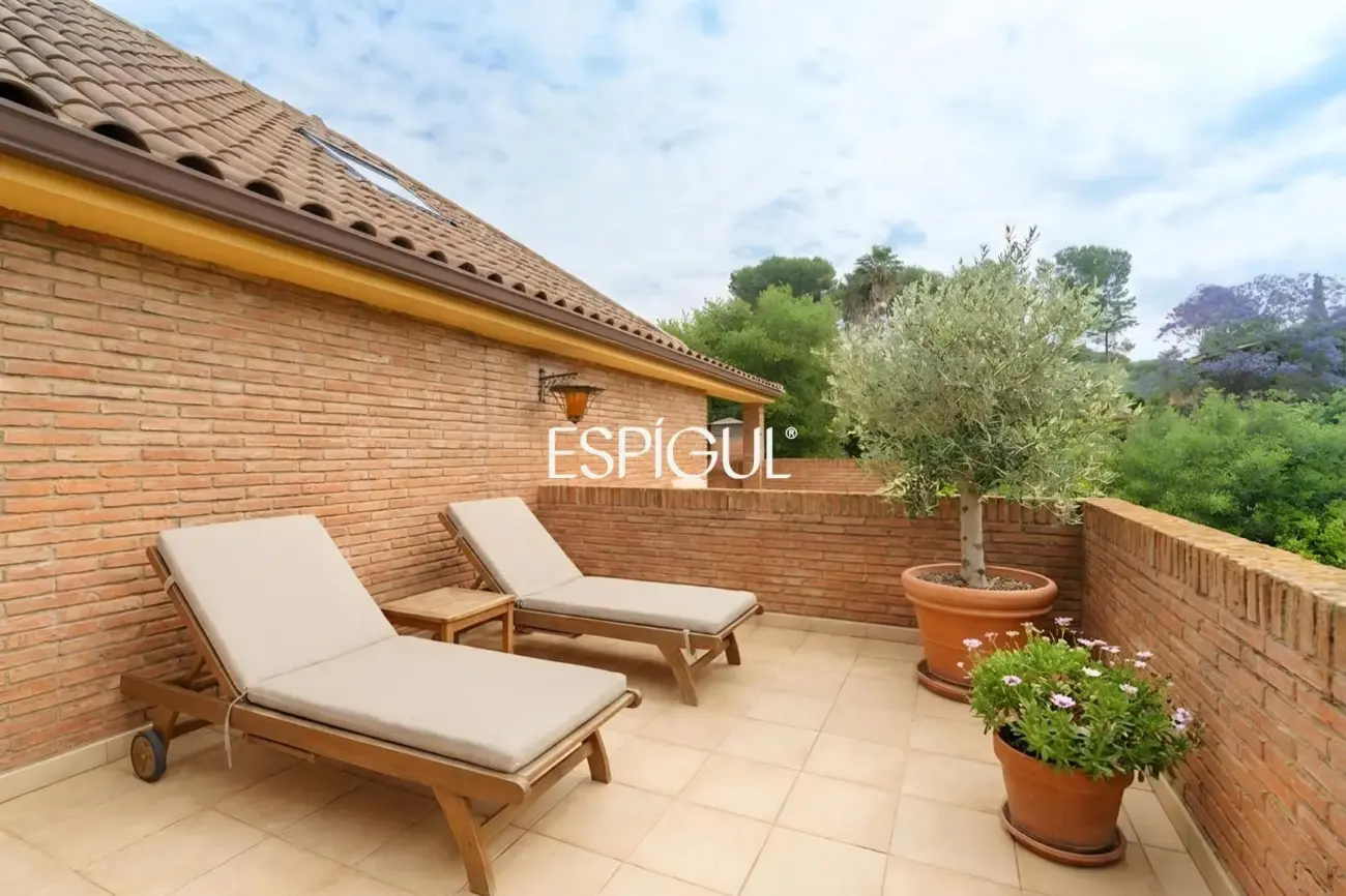 Stunning house for sale with a private pool in Valldoreix, Sant Cugat del Vallès