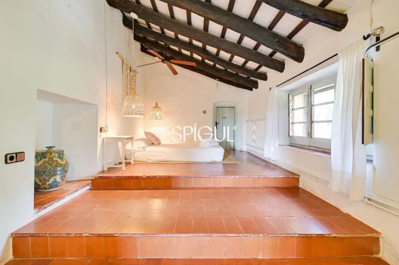 Masia catalana del segle XVIII amb llicència turística