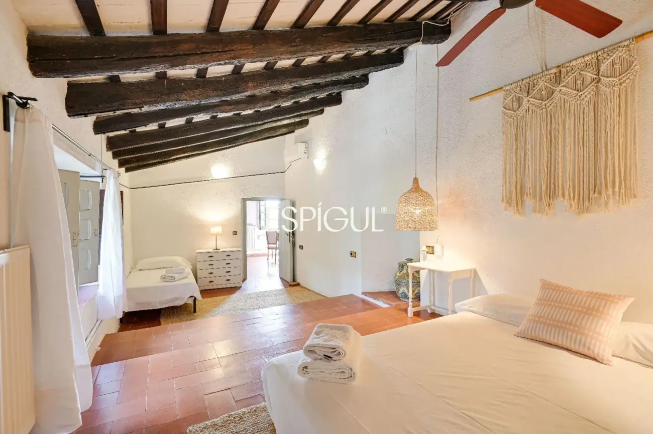 Masia catalana del segle XVIII amb llicència turística