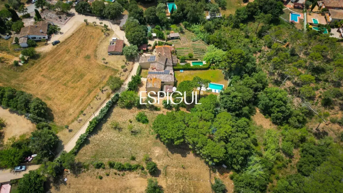 Masia catalana del segle XVIII amb llicència turística