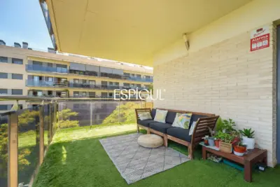 Semi-new seafront apartment in Mataró