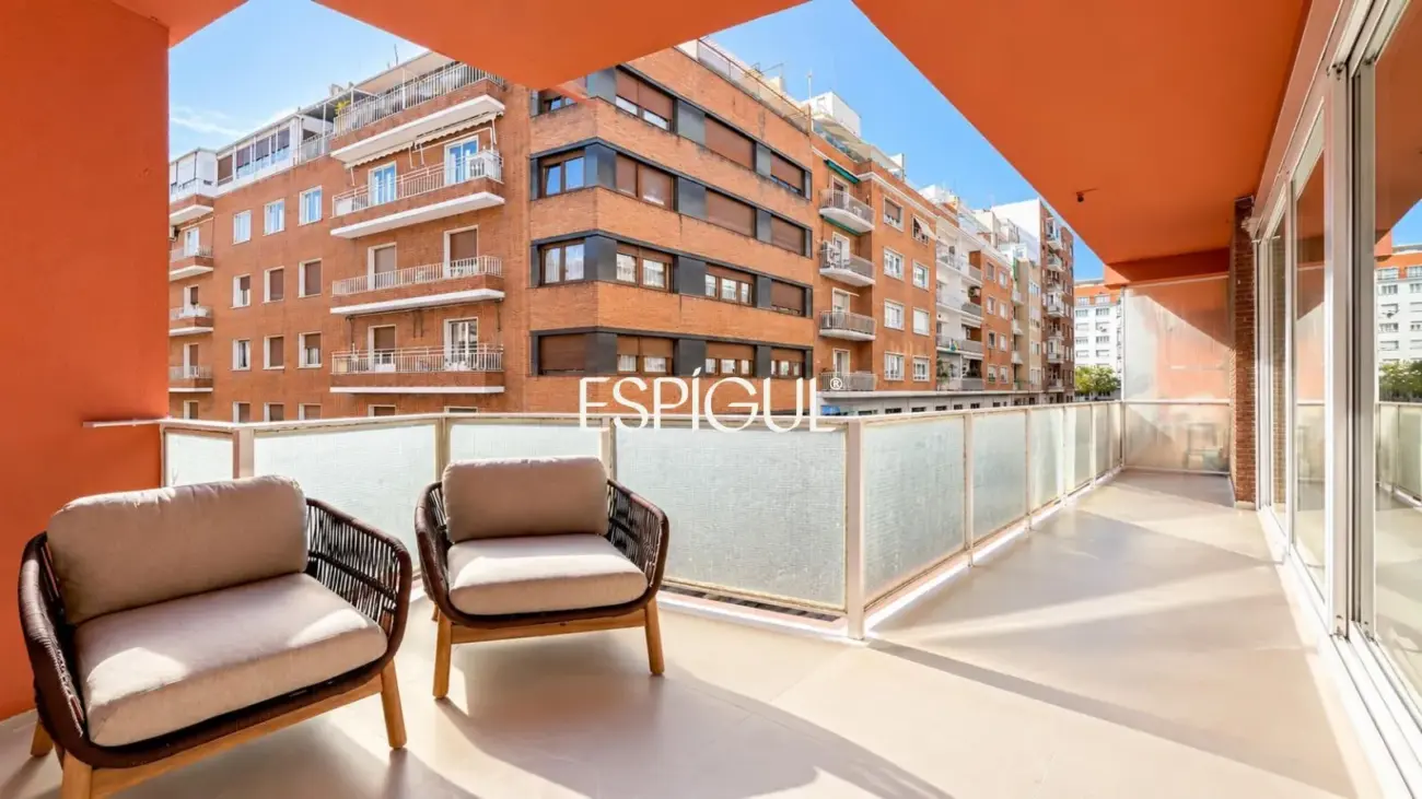 Piso en venta a estrenar con terraza en Hilarión Eslava, Gaztambide