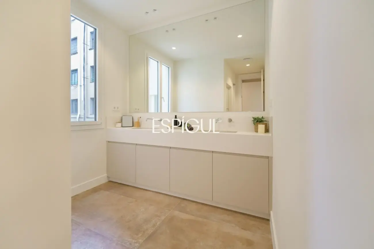 Renovated apartment for sale in Quadrat d’Or, Eixample Dret