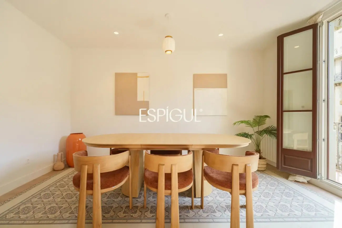 Renovated apartment for sale in Quadrat d’Or, Eixample Dret