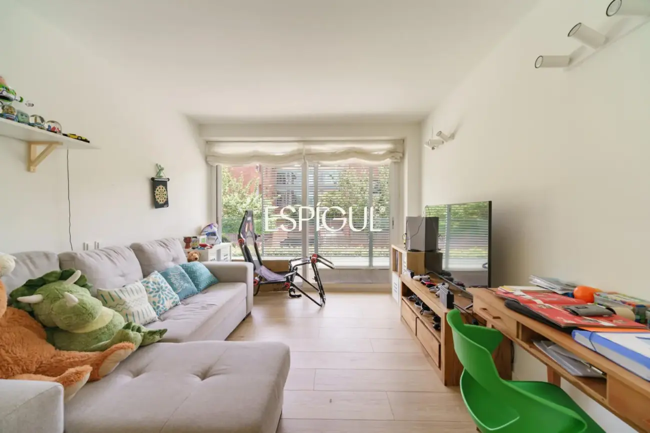 Piso premium en venta con terraza y piscina junto al Golf de Sant Cugat
