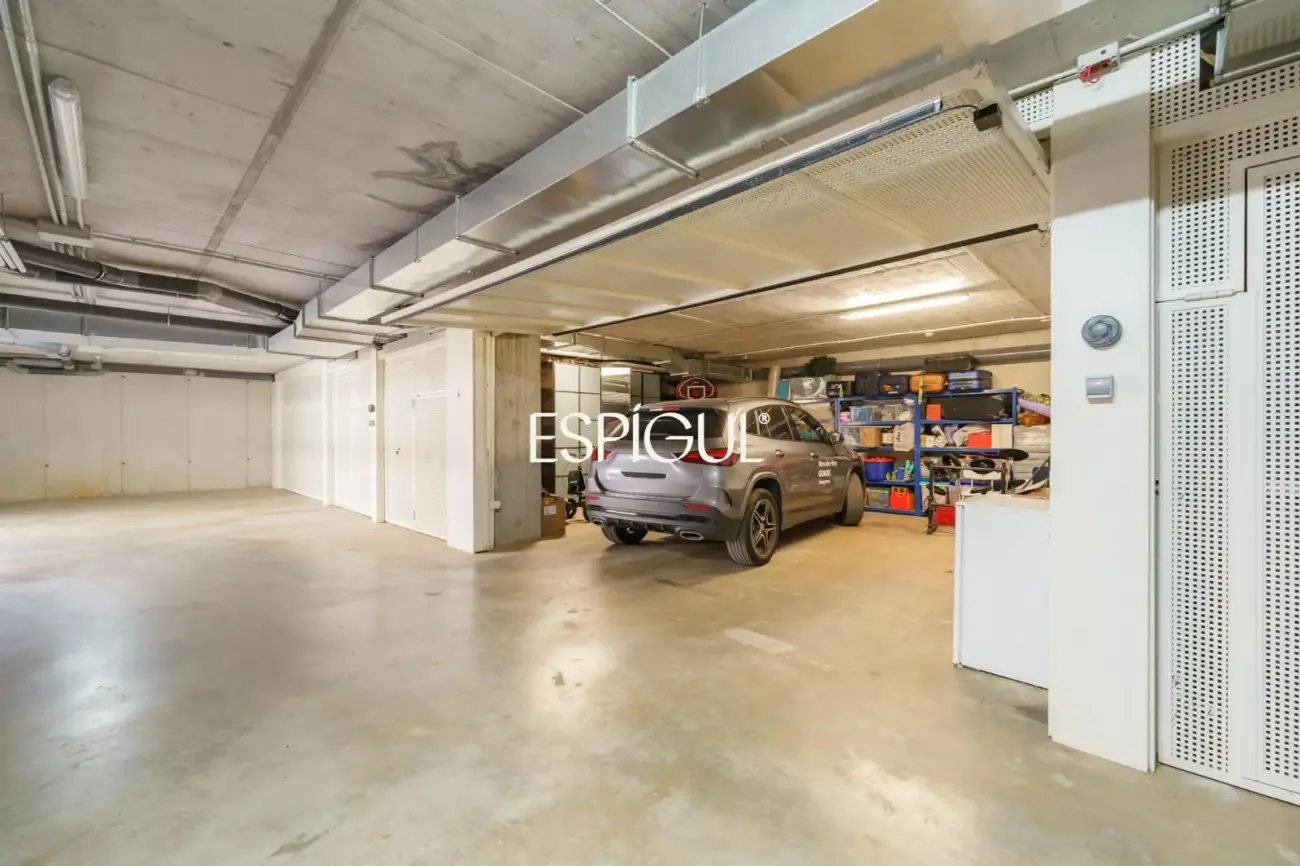 Piso premium en venta con terraza y piscina junto al Golf de Sant Cugat