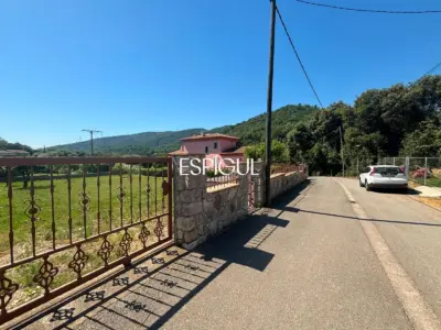 Baugrundstück in Llorà