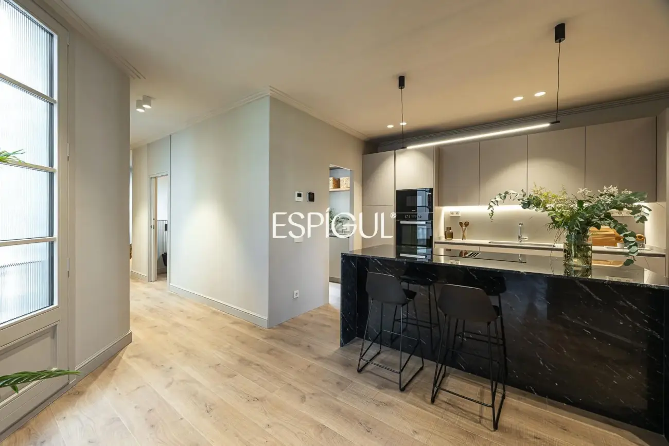 Piso exclusivo en venta en Gran Via de les Corts Catalanes, Eixample Dret