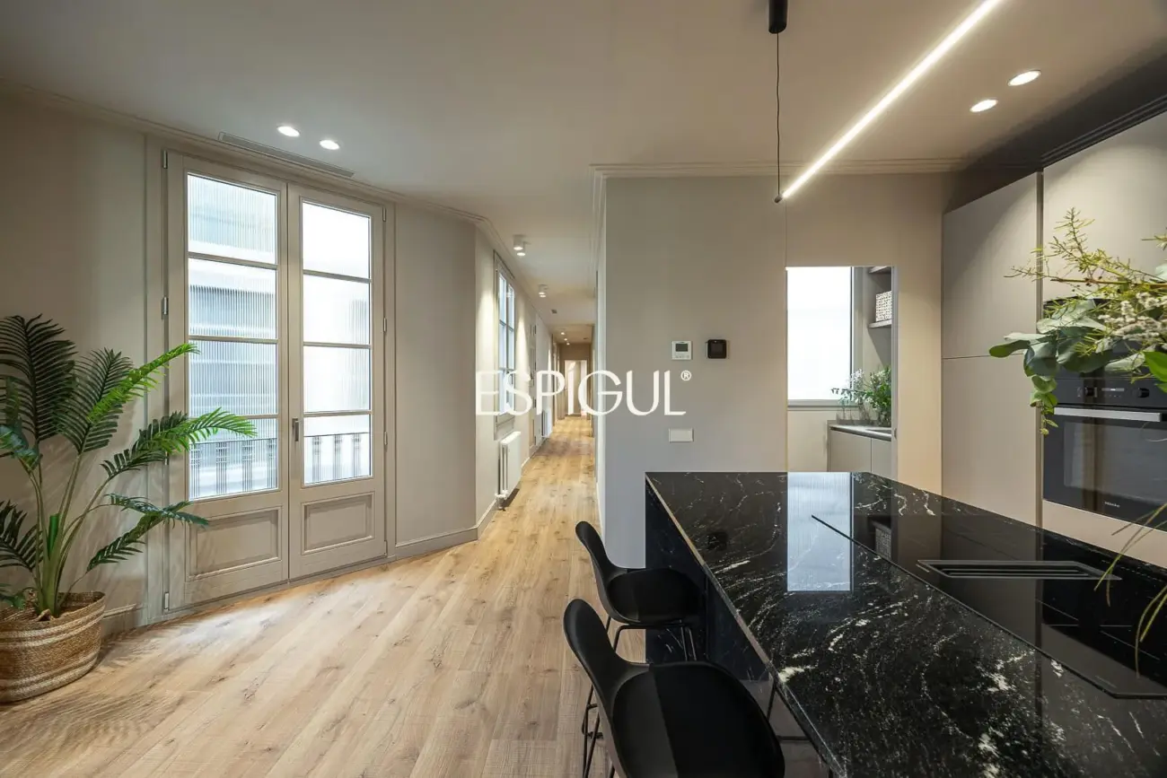 Piso exclusivo en venta en Gran Via de les Corts Catalanes, Eixample Dret