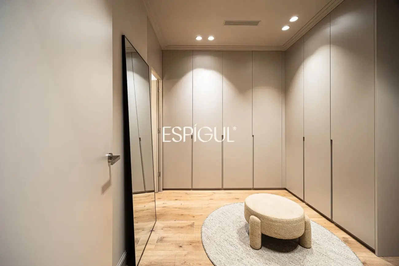 Piso exclusivo en venta en Gran Via de les Corts Catalanes, Eixample Dret