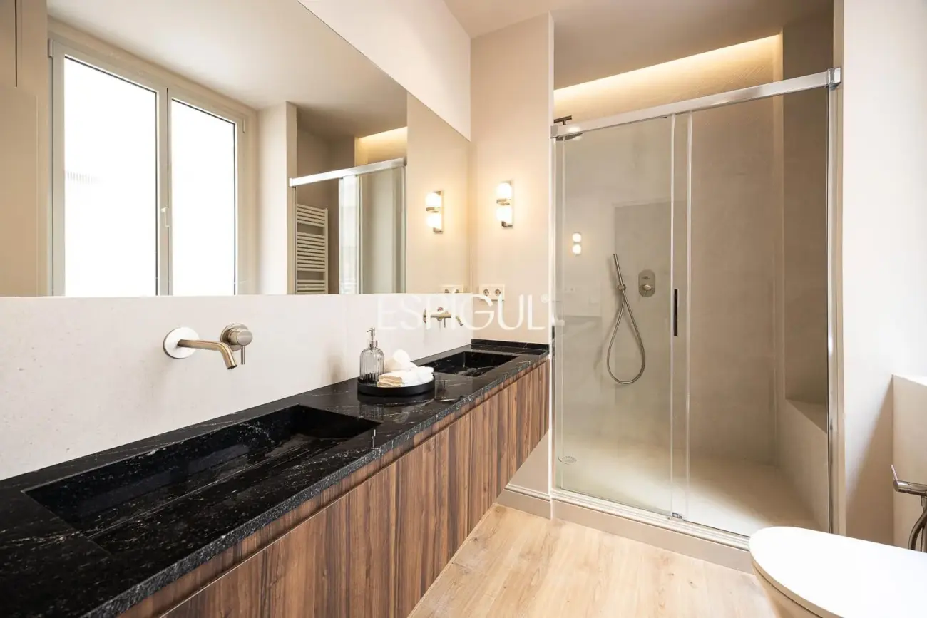Piso exclusivo en venta en Gran Via de les Corts Catalanes, Eixample Dret