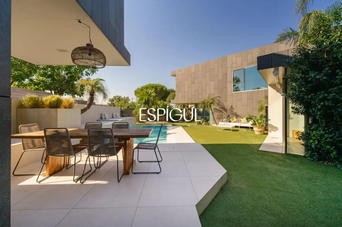 Exclusiva casa en venta de diseño en Can Mates