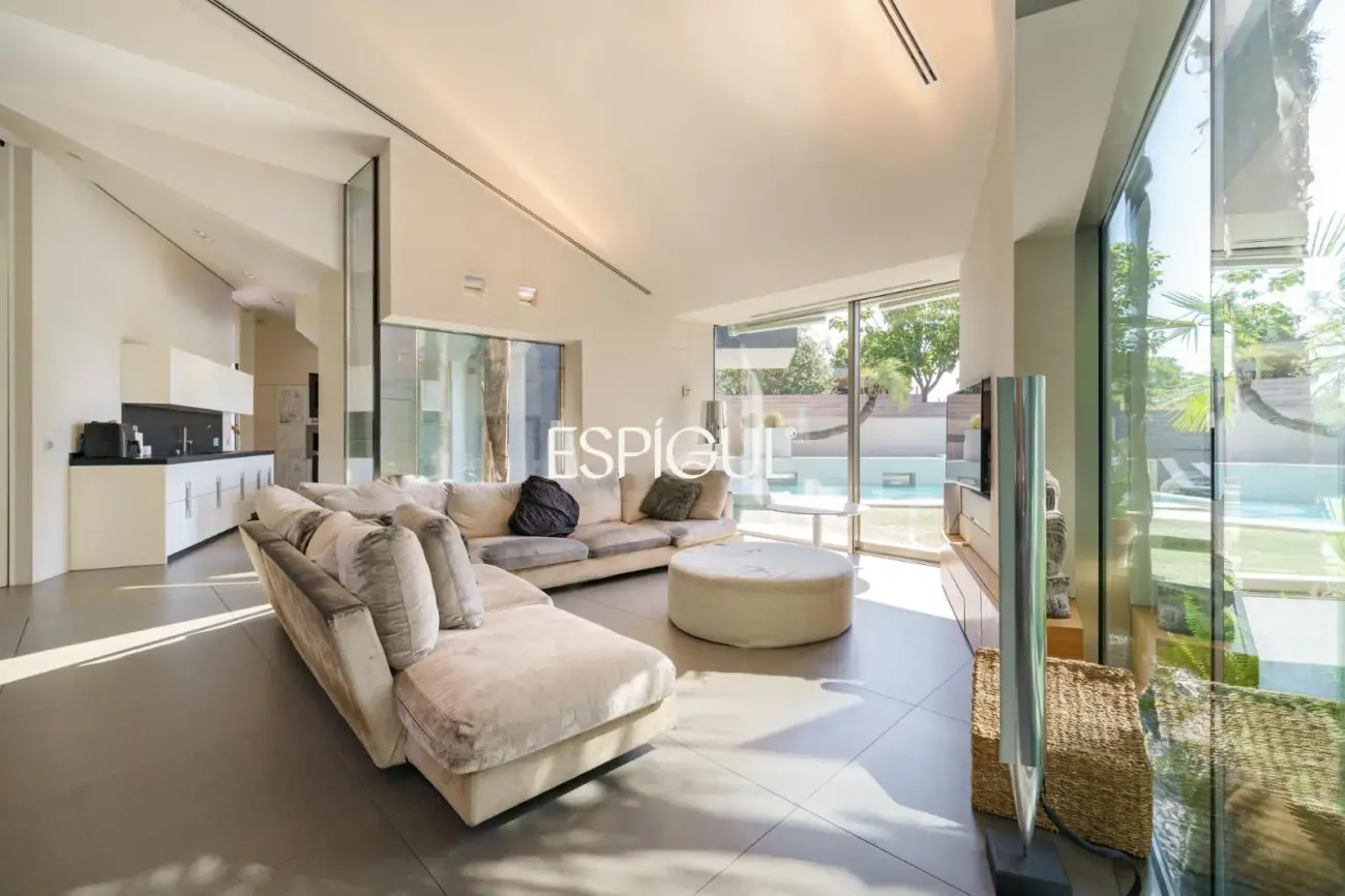 Exclusiva casa en venta de diseño en Can Mates