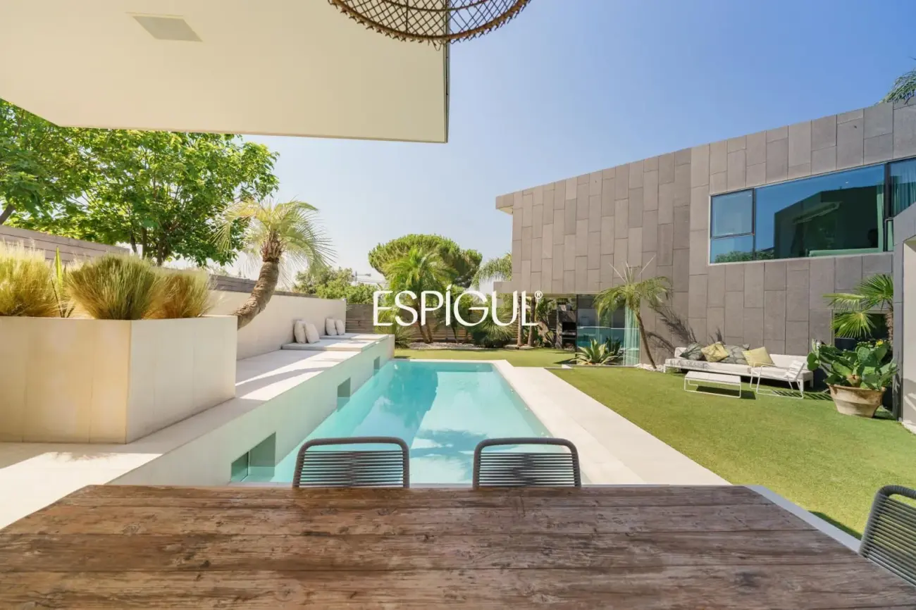 Exclusiva casa en venta de diseño en Can Mates