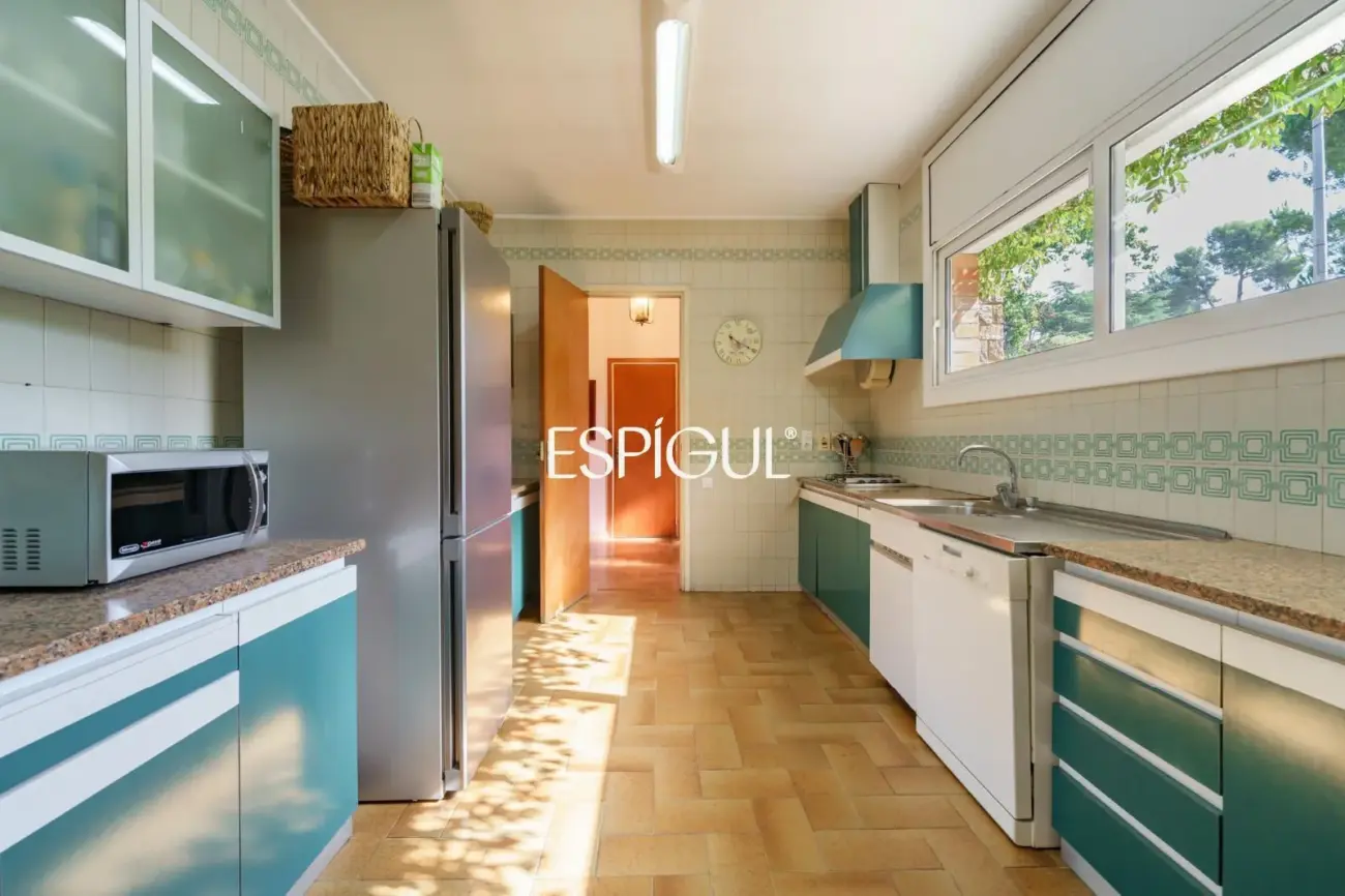 CASA EN VENTA EN BELLATERRA