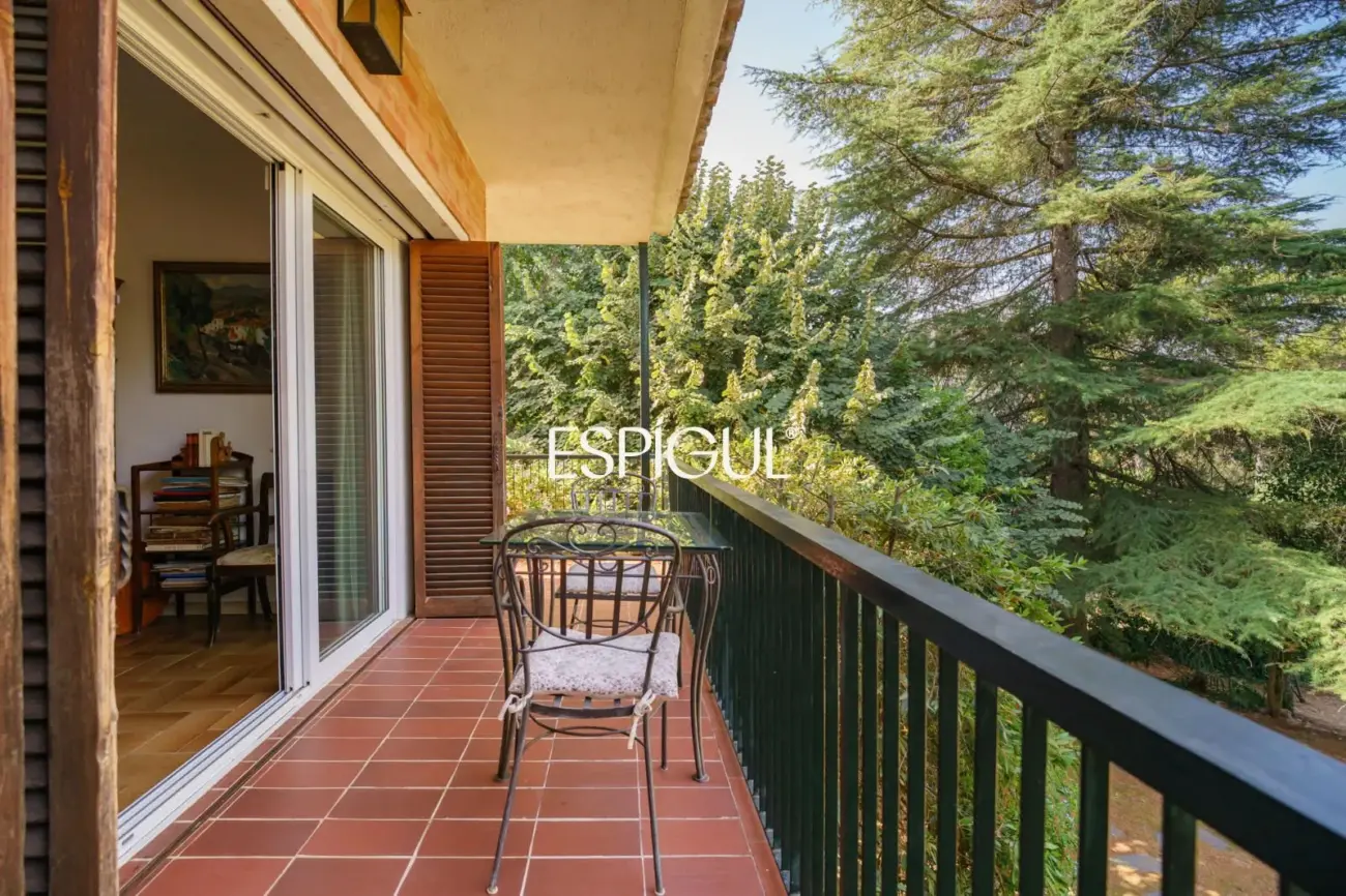 CASA EN VENTA EN BELLATERRA