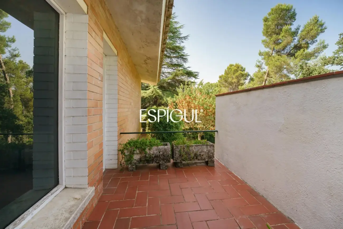CASA EN VENTA EN BELLATERRA