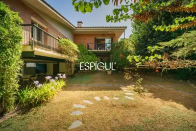 CASA EN VENTA EN BELLATERRA