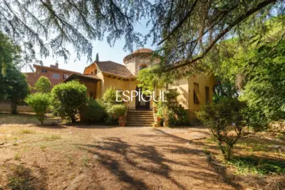 Casa en venta en Sant Cugat del Vallès con vistas al golf