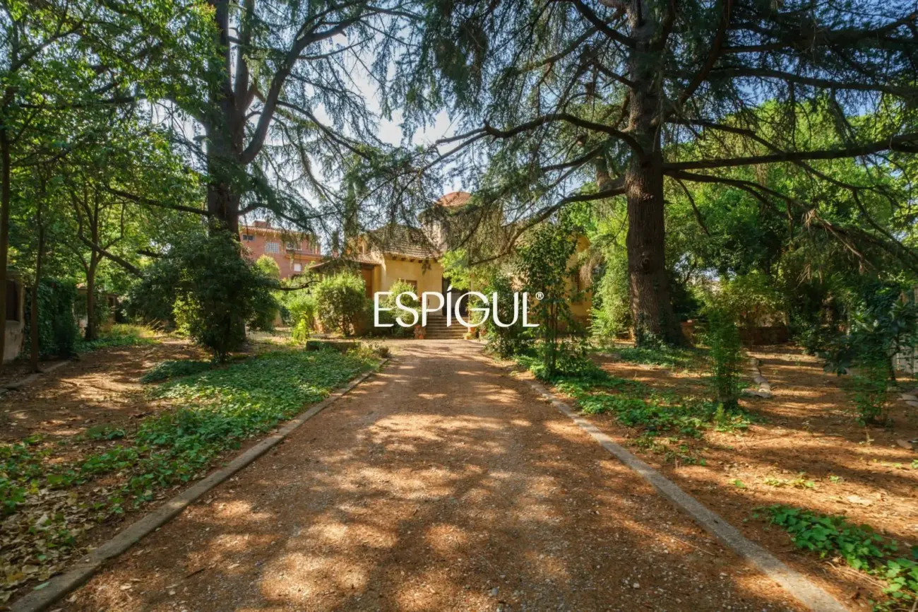 Casa en venta en Sant Cugat del Vallès con vistas al golf