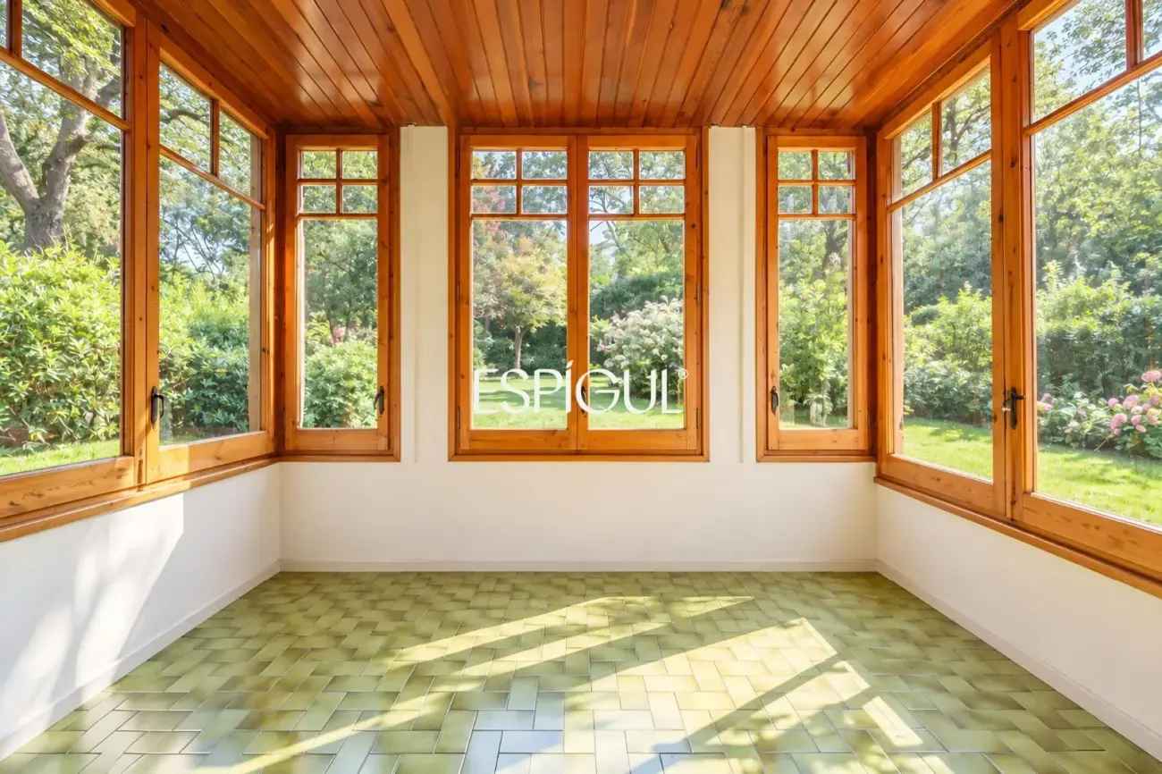 Casa en venta en Sant Cugat del Vallès con vistas al golf