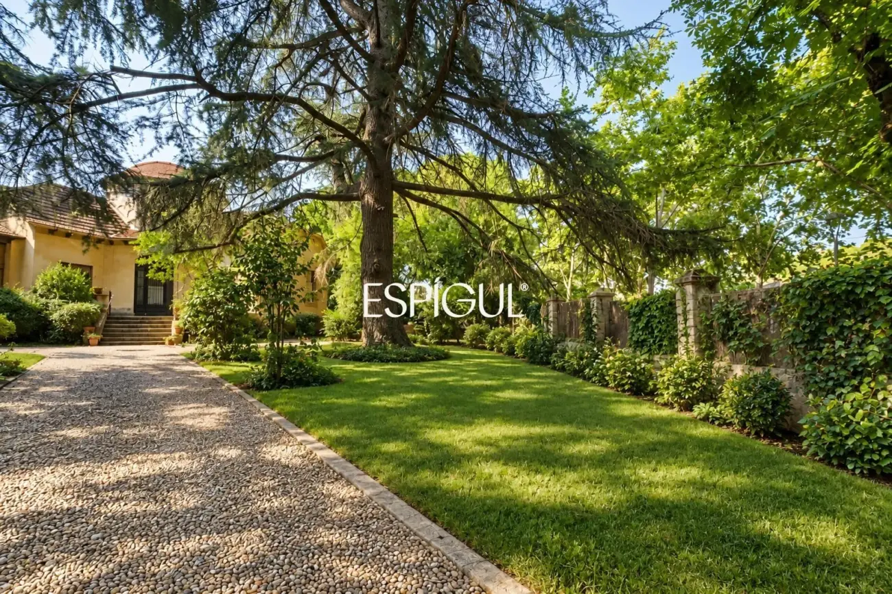 Casa en venta en Sant Cugat del Vallès con vistas al golf