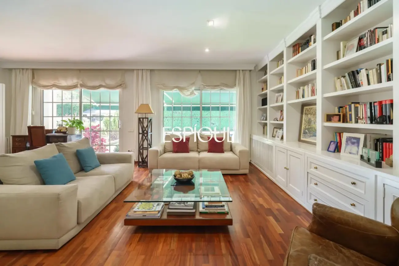 Casa unifamiliar en venta con piscina en Mirasol, Sant Cugat del Vallès