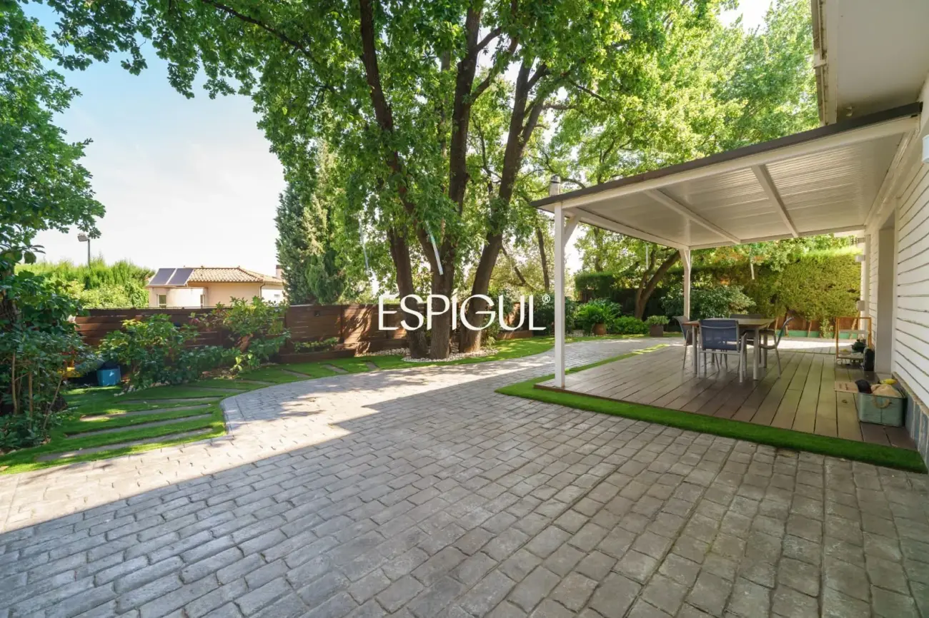 Casa unifamiliar en venta con piscina en Mirasol, Sant Cugat del Vallès