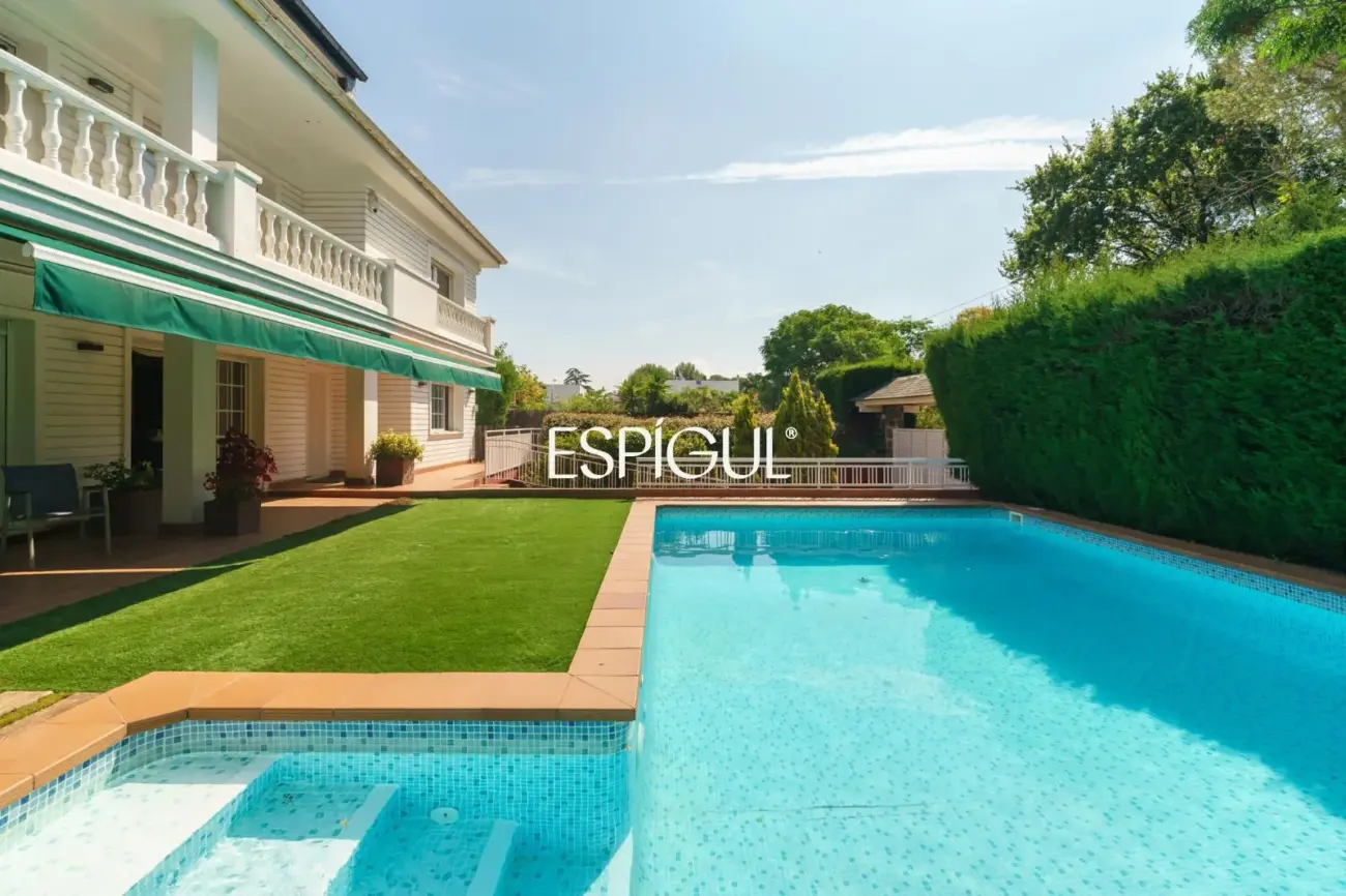 Casa unifamiliar en venta con piscina en Mirasol, Sant Cugat del Vallès