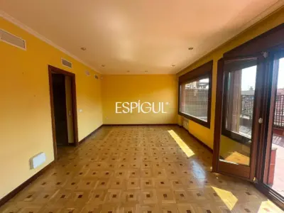Espectacular ático en venta reformado en Chamartín