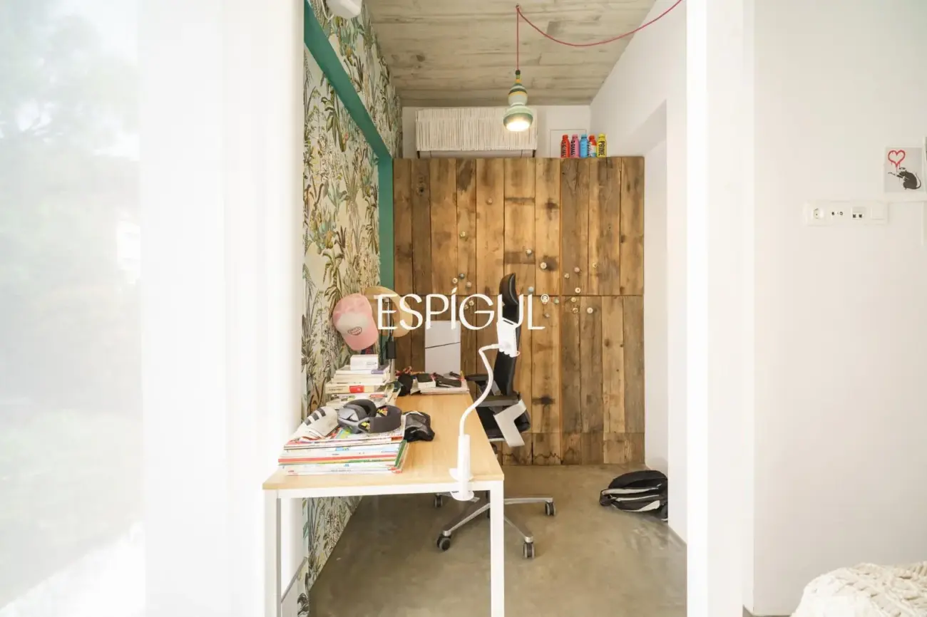 Excepcional residencia de diseñador con vistas a Barcelona y La Sagrada Família