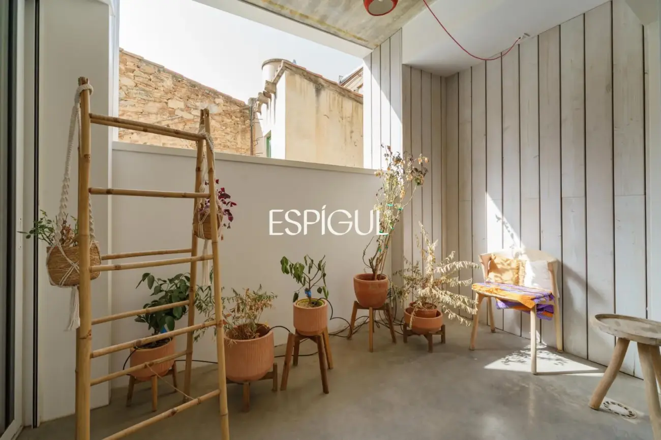 Excepcional residencia de diseñador con vistas a Barcelona y La Sagrada Família