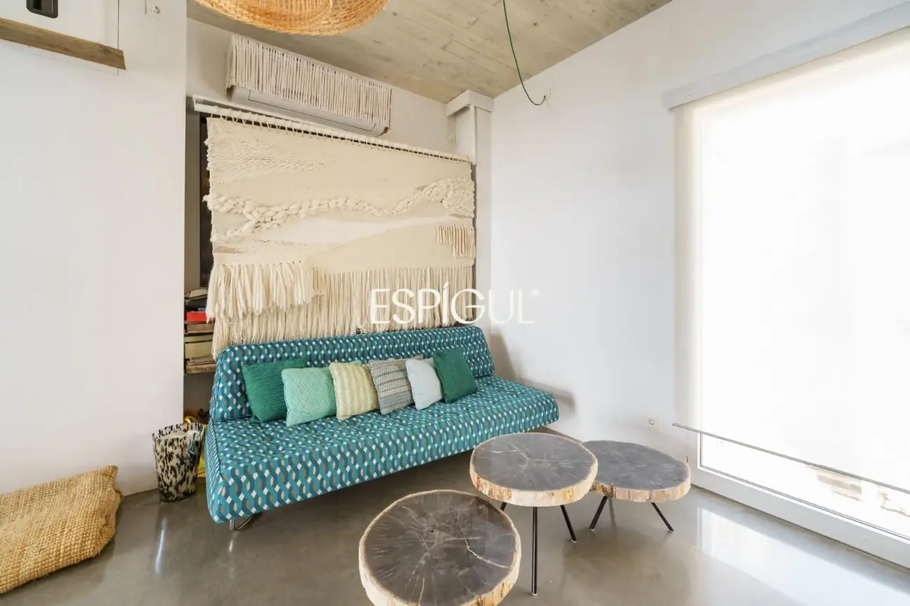 Excepcional residencia de diseñador con vistas a Barcelona y La Sagrada Família