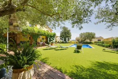 Exclusiva casa con piscina en Mont-ras