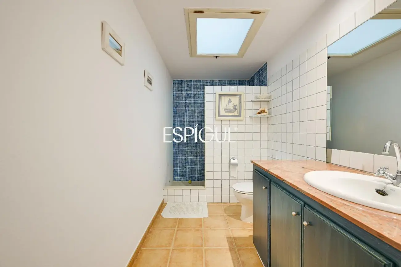 Exclusiva casa con piscina en Mont-ras