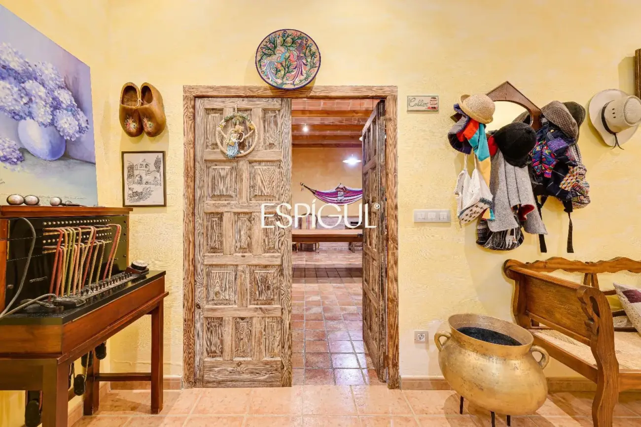 Exclusiva casa con piscina en Mont-ras