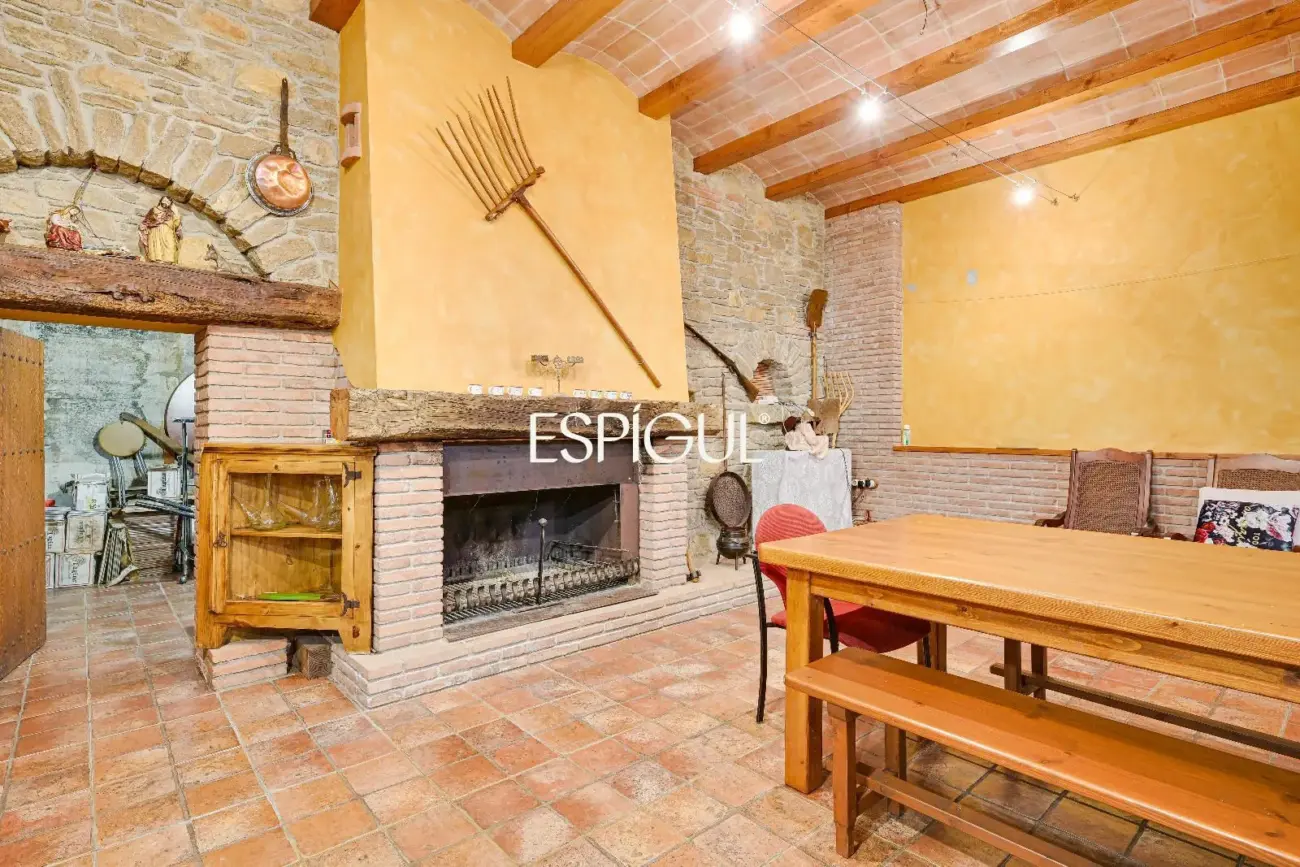 Exclusiva casa con piscina en Mont-ras