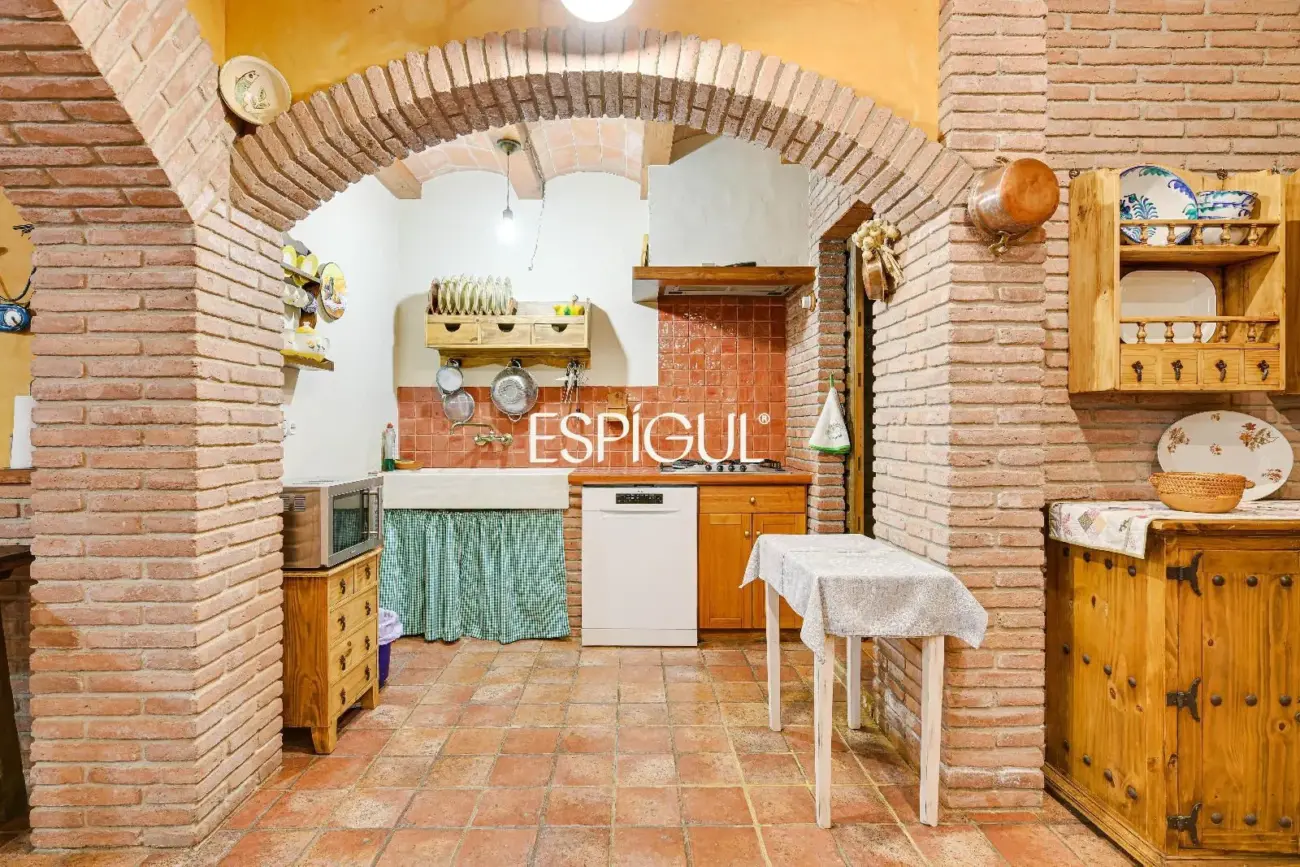 Exclusiva casa con piscina en Mont-ras