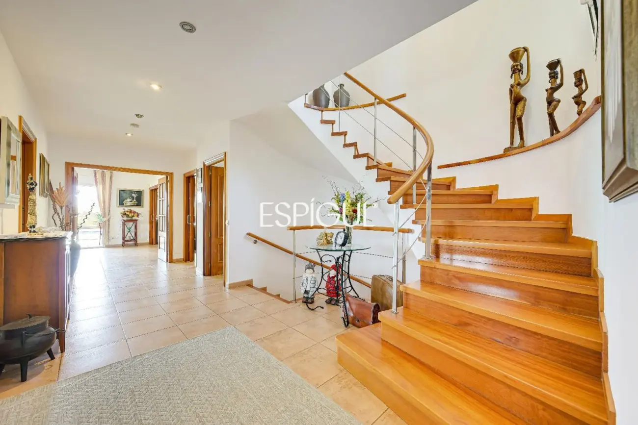 Exclusiva casa con piscina en Mont-ras