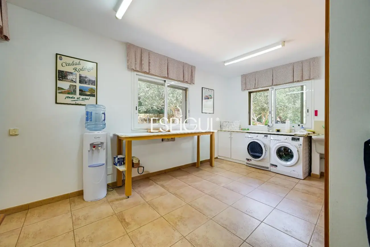 Exclusiva casa con piscina en Mont-ras