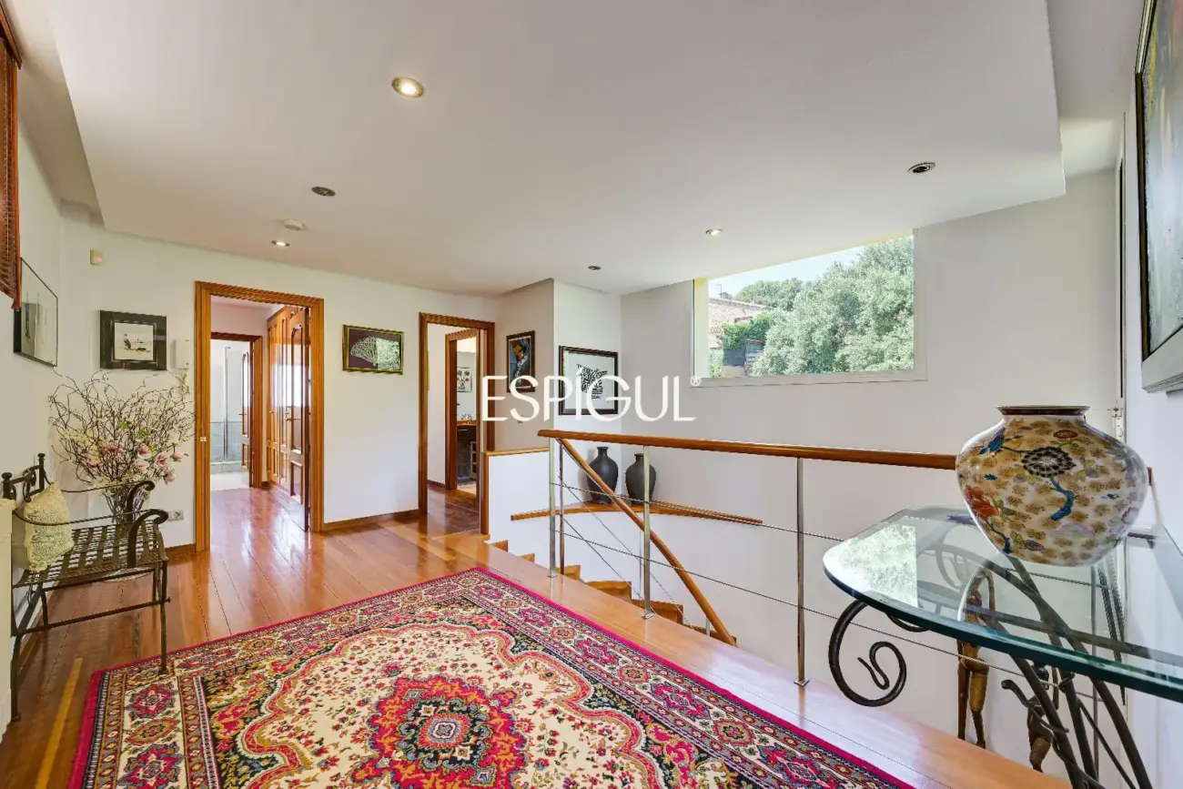 Exclusiva casa con piscina en Mont-ras