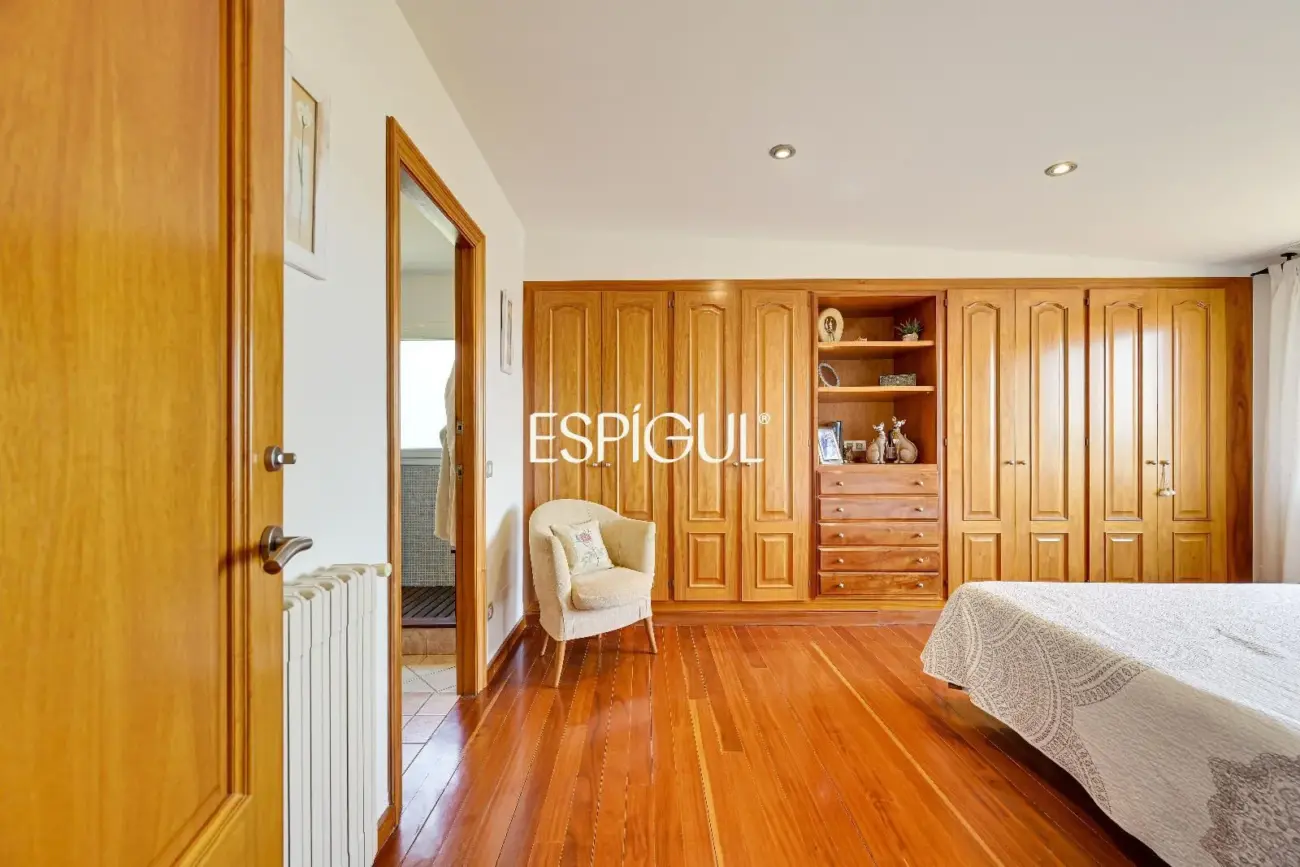 Exclusiva casa con piscina en Mont-ras