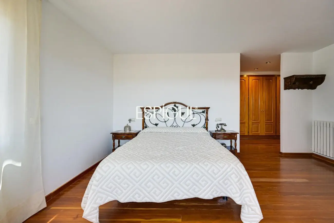Exclusiva casa con piscina en Mont-ras