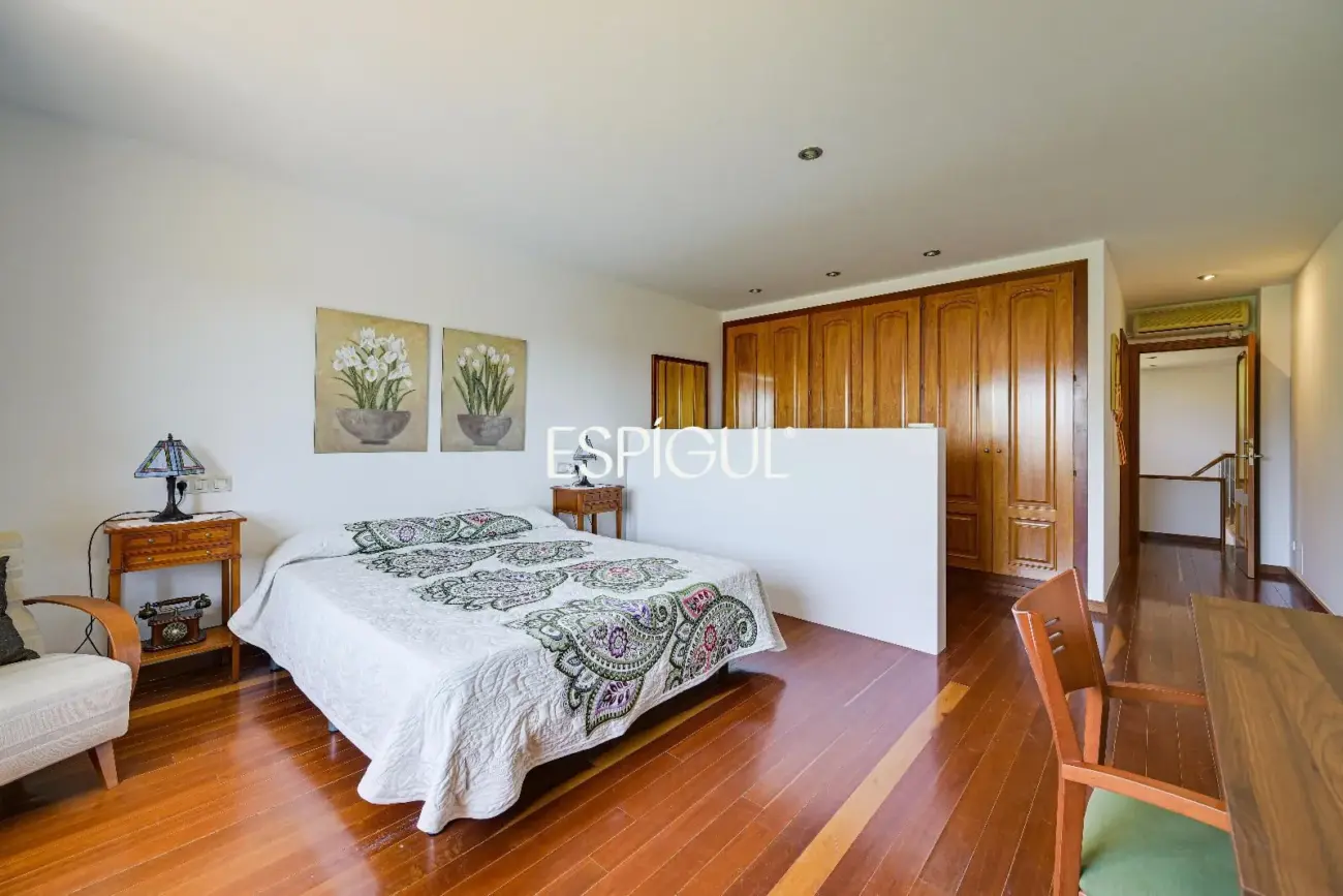 Exclusiva casa con piscina en Mont-ras