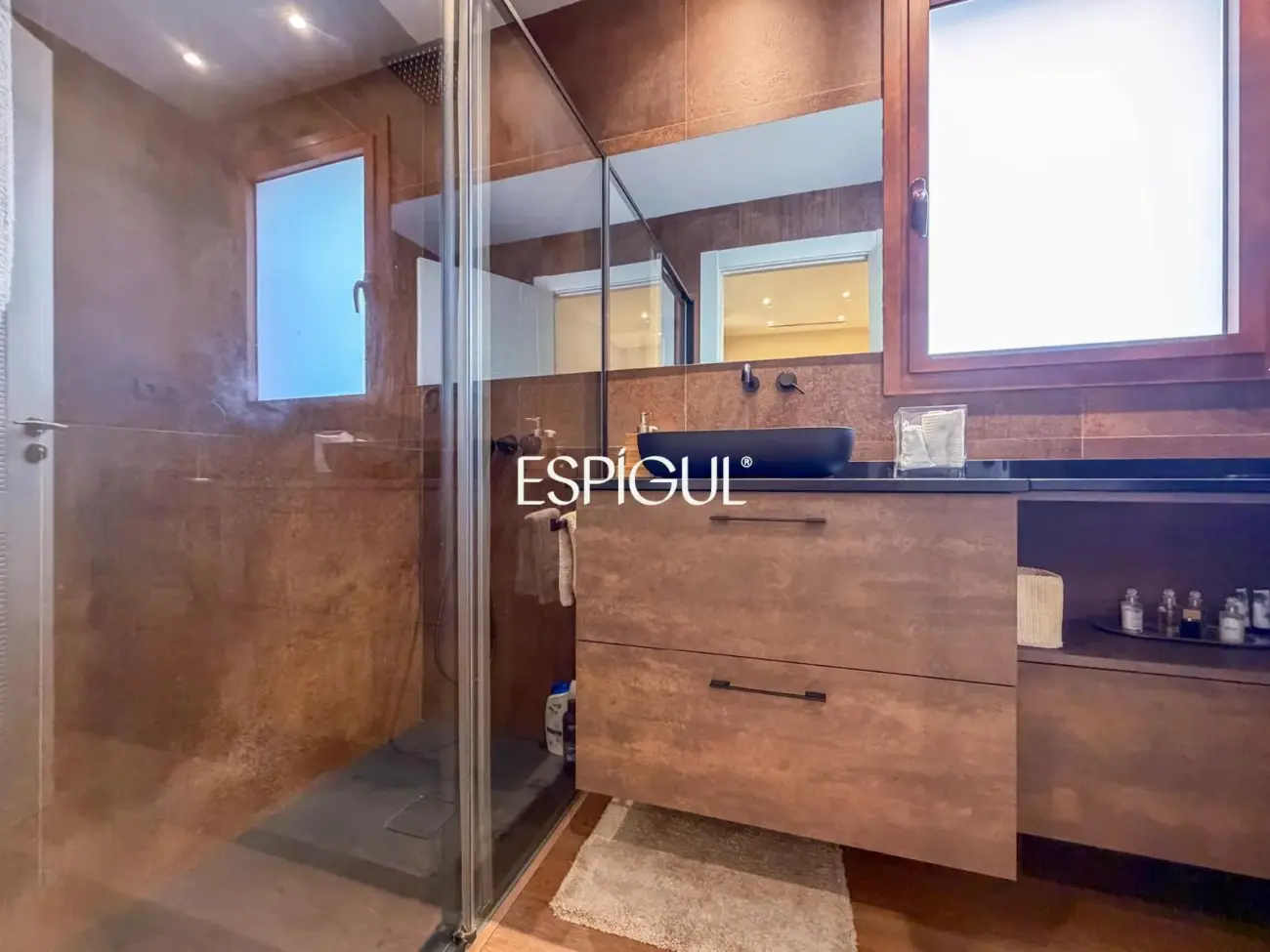 Exclusiva residencia contemporánea con vistas al mar en Sant Vicenç de Montalt