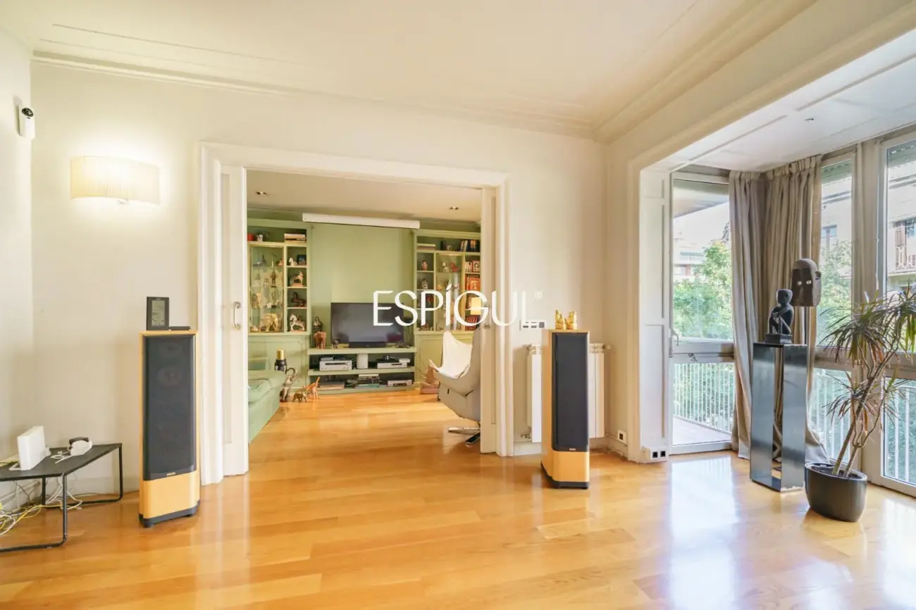 Exclusiva vivienda de 170 m² en una de las ubicaciones más cotizadas de l’Antiga Esquerra de l’Eixample.