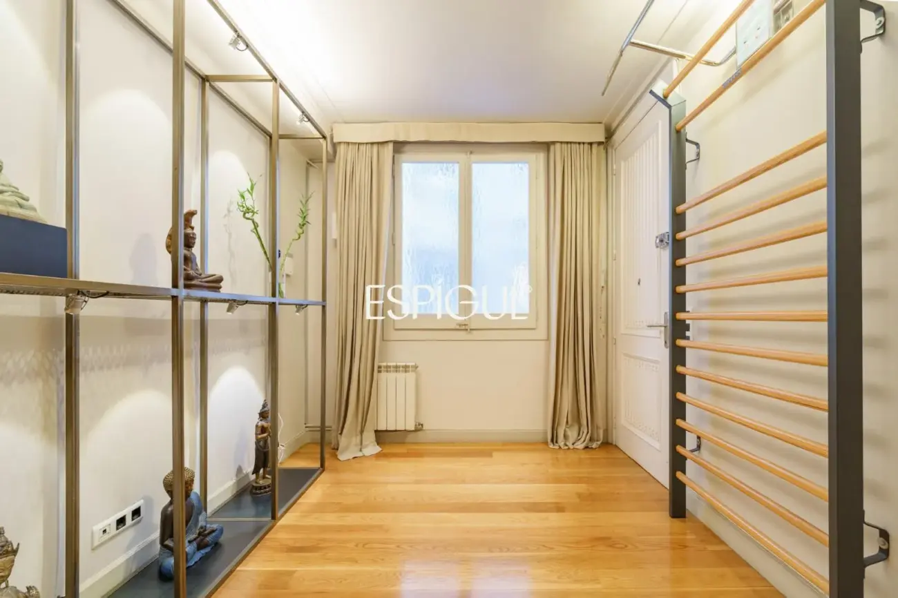 Exclusiva vivienda de 170 m² en una de las ubicaciones más cotizadas de l’Antiga Esquerra de l’Eixample.