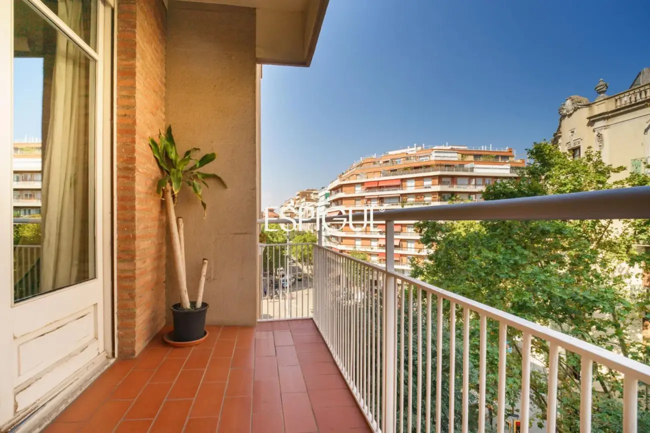 Exclusiva vivienda de 170 m² en una de las ubicaciones más cotizadas de l’Antiga Esquerra de l’Eixample.