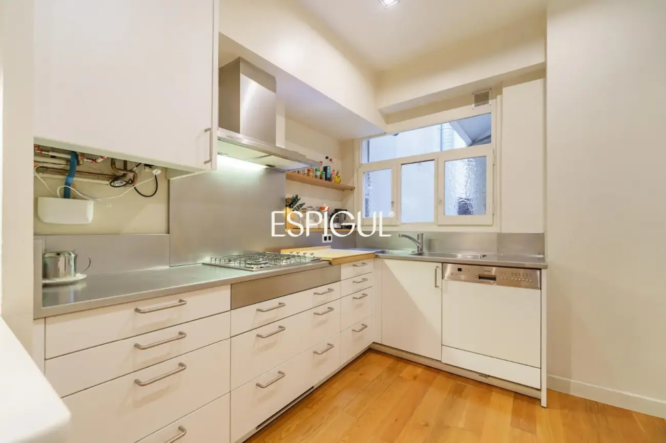 Exclusiva vivienda de 170 m² en una de las ubicaciones más cotizadas de l’Antiga Esquerra de l’Eixample.