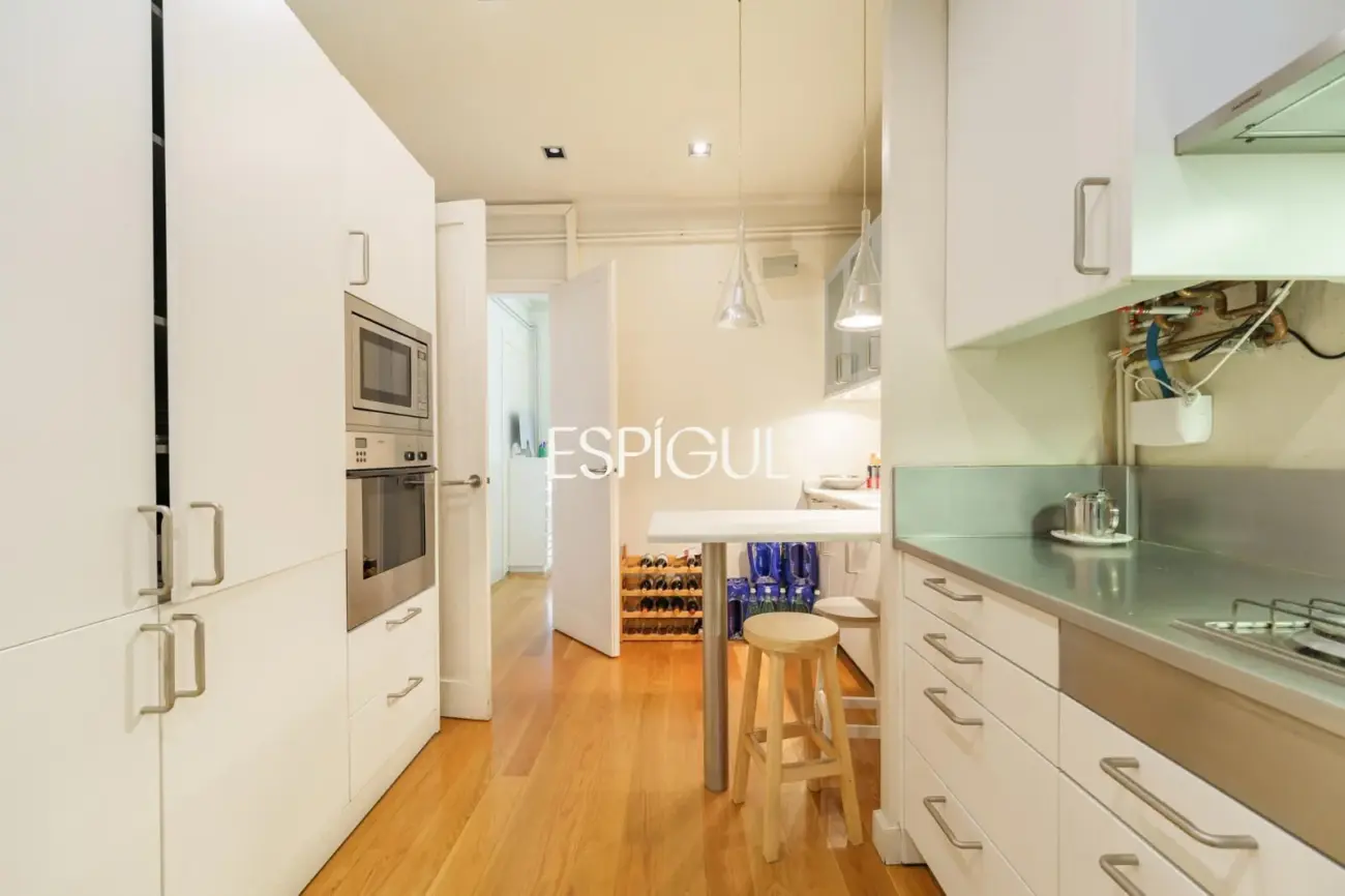 Exclusiva vivienda de 170 m² en una de las ubicaciones más cotizadas de l’Antiga Esquerra de l’Eixample.